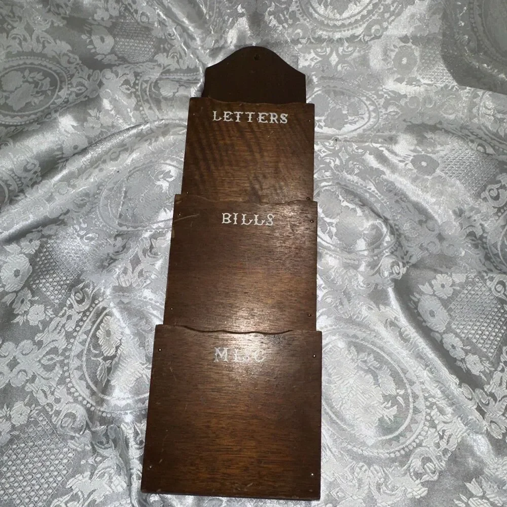 VTG Wood Organizer Wall Mail Holder